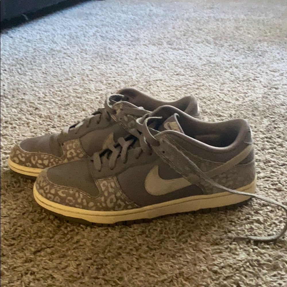 Nike Dunk Low size 9